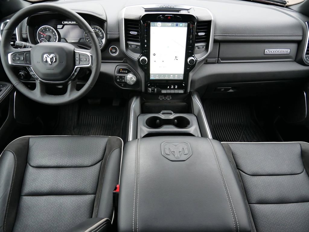 Used 2025 RAM 1500 Laramie image 15