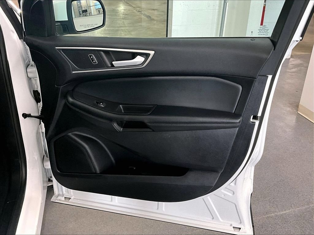 Used 2023 Ford Edge SEL AWD/4WD image 12