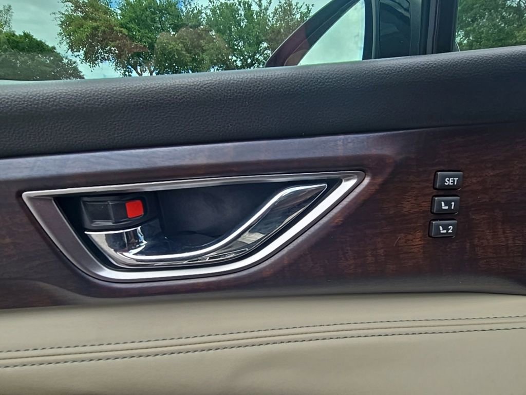 Used 2019 Subaru Ascent Touring AWD/4WD image 14