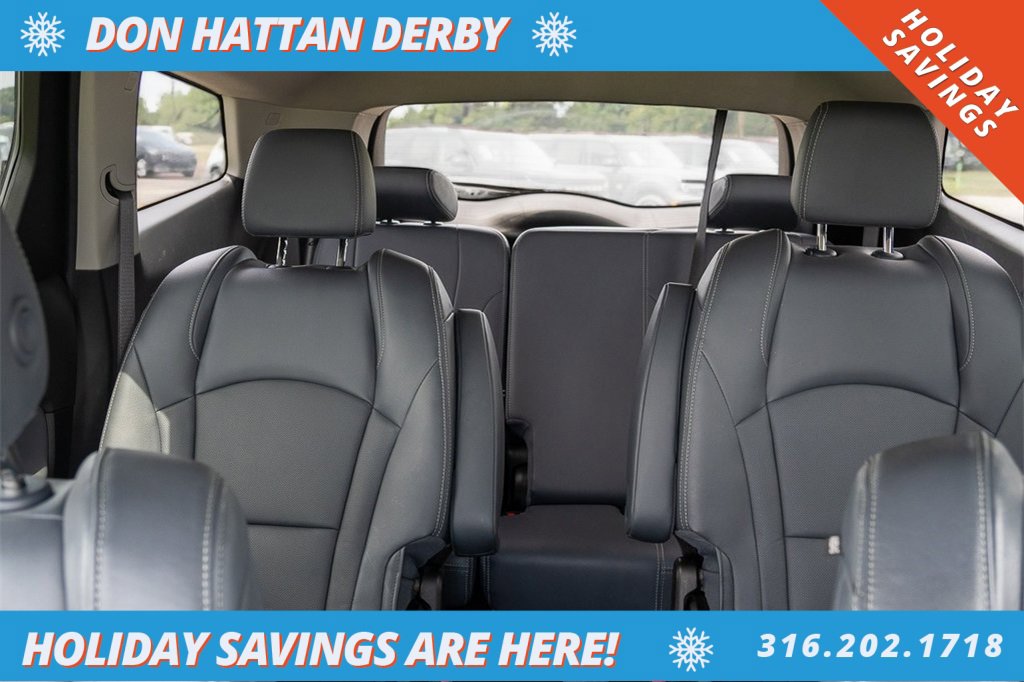 Used 2021 Buick Enclave Premium w/ Surround and Sites Package image 21
