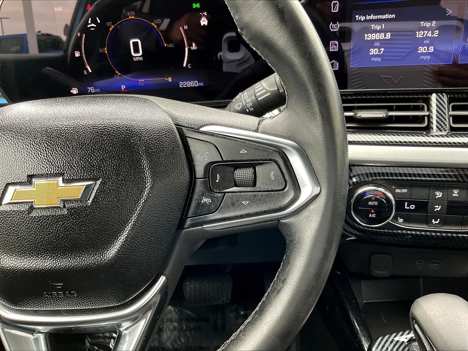 Used 2025 Chevrolet Trax LT w/ Driver Confidence Package FWD image 15