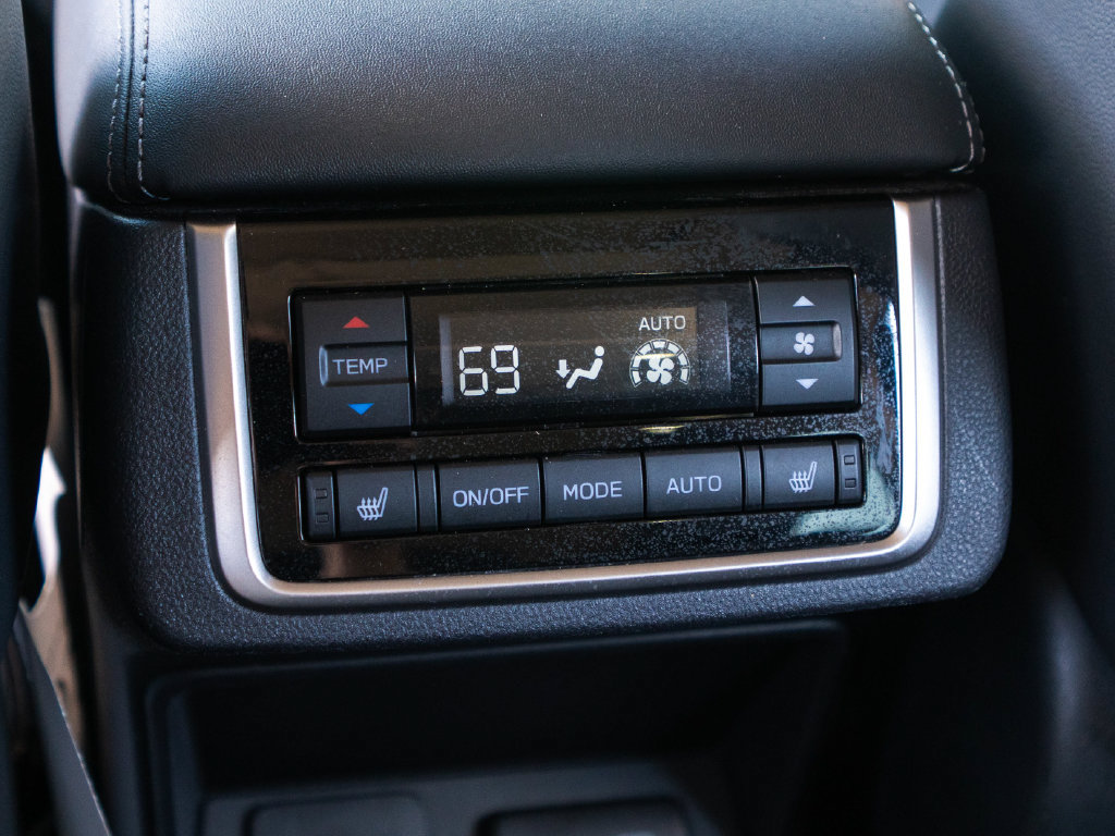 Used 2021 Subaru Ascent Limited w/ Technology Package AWD/4WD image 42