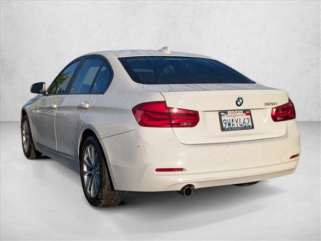 Used 2016 BMW 320i Sedan image 8