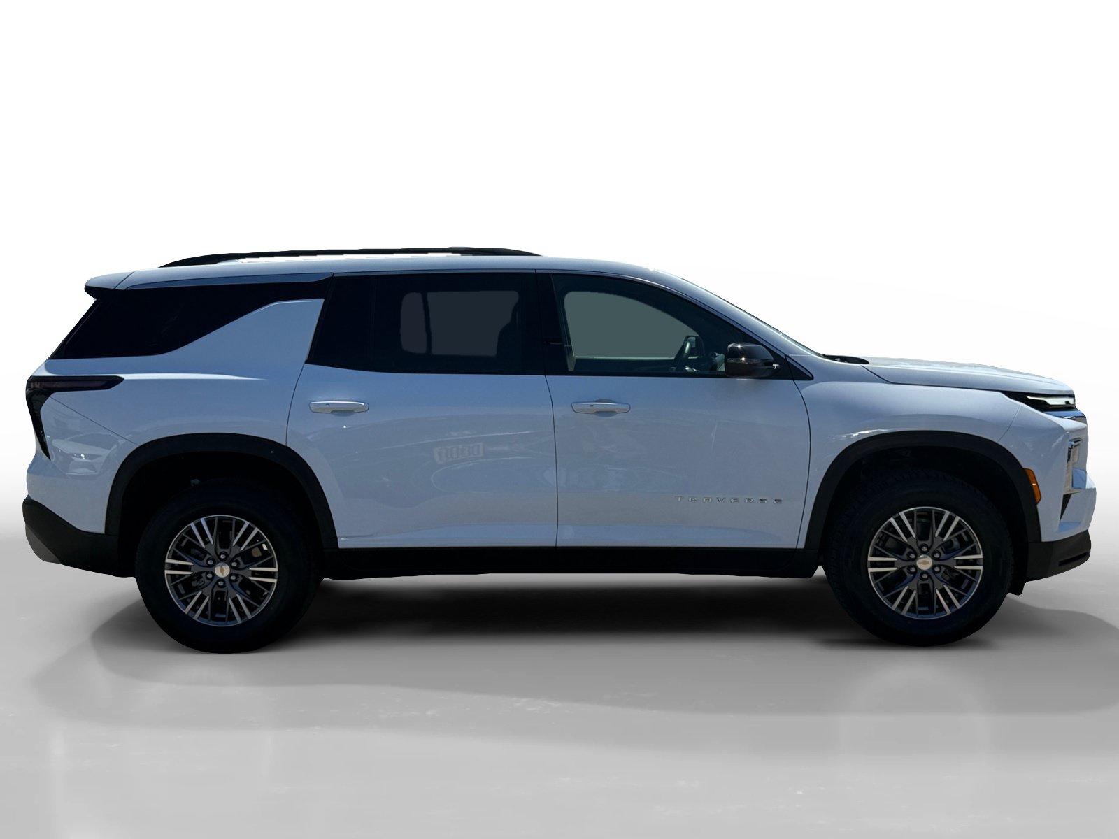Used 2025 Chevrolet Traverse LT FWD image 6