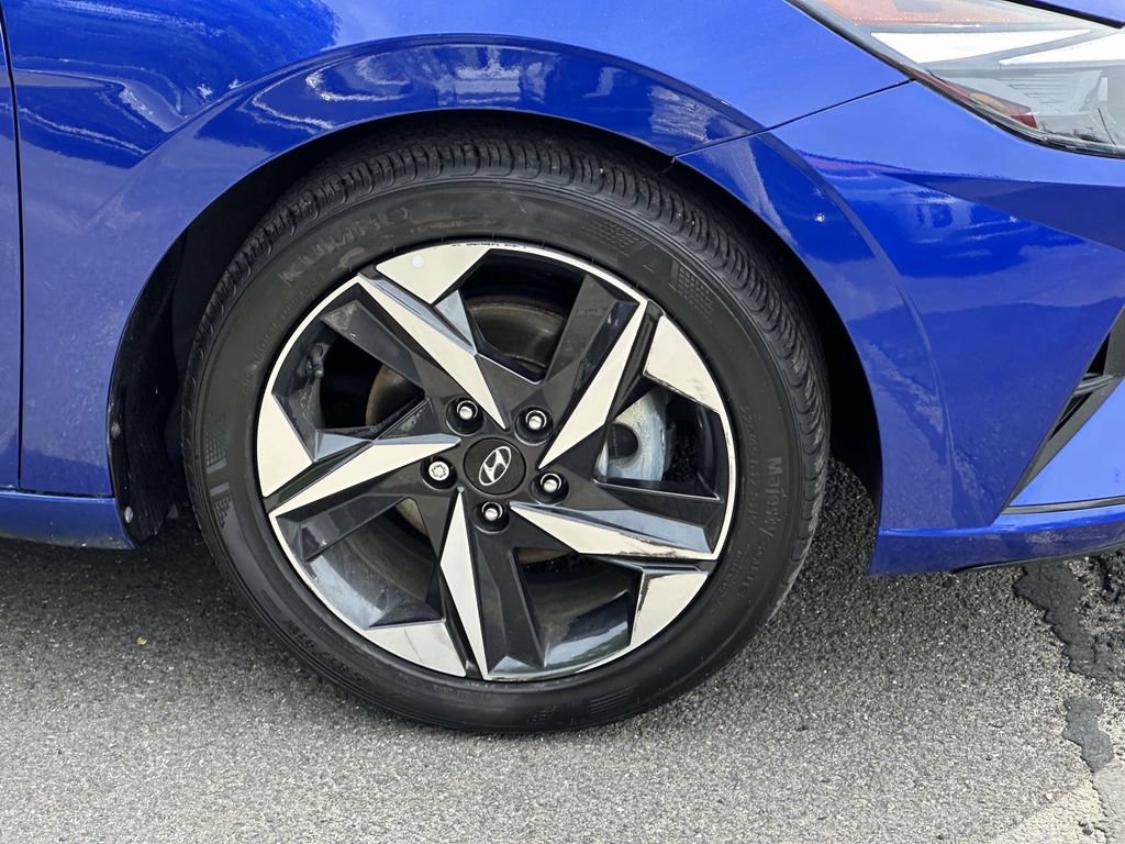 Used 2023 Hyundai Elantra SEL w/ Convenience Package FWD image 6