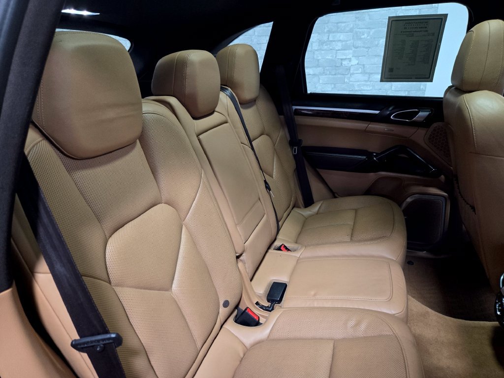Used 2017 Porsche Cayenne S AWD/4WD image 51