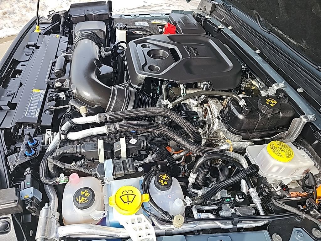 Certified 2025 Jeep Wrangler Unlimited Sahara image 35