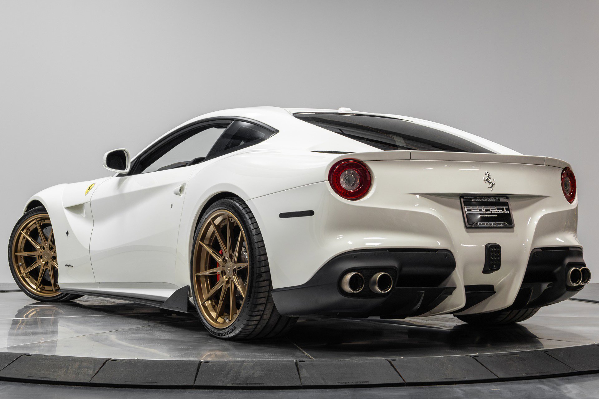 Used 2014 Ferrari F12 Berlinetta image 40