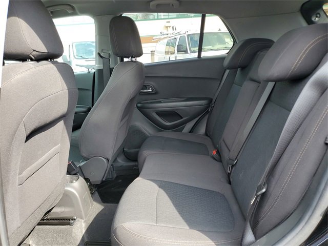Certified 2022 Chevrolet Trax LS w/ Tint and Cruise Package image 24