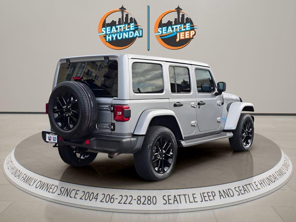 Used 2021 Jeep Wrangler Unlimited Sahara w/ Cold Weather Group AWD/4WD image 5