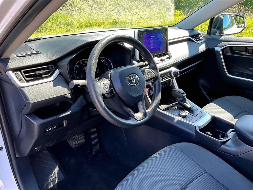 Certified 2024 Toyota RAV4 LE AWD/4WD image 8