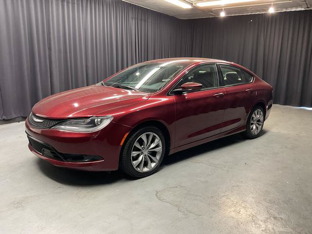 Used 2015 Chrysler 200 S w/ Comfort Group FWD image 3