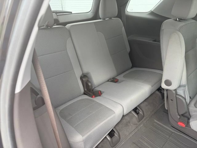 Used 2021 Chevrolet Traverse LT FWD image 13