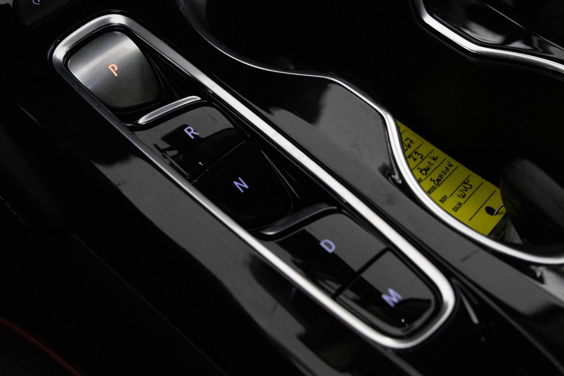 Used 2023 Buick Envision Essence w/ Sport Touring Package image 25