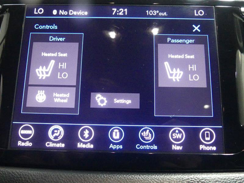 Used 2018 Chrysler Pacifica Touring-L Plus FWD image 41