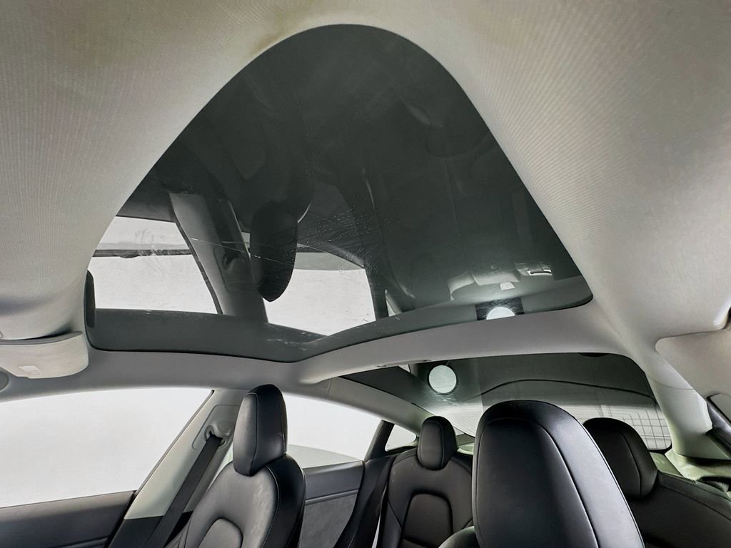 Used 2018 Tesla Model 3 Long Range image 13