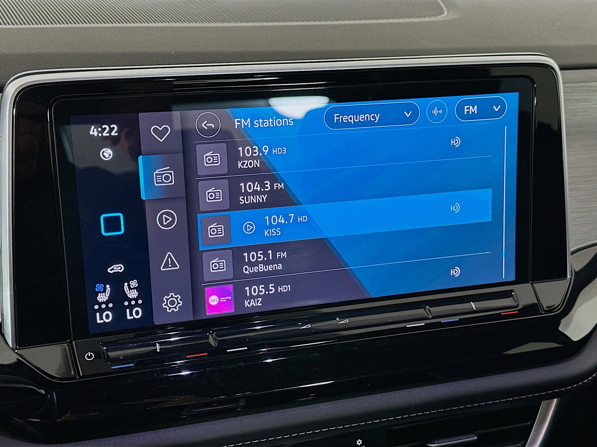 Used 2025 Volkswagen Atlas Cross Sport SE image 21