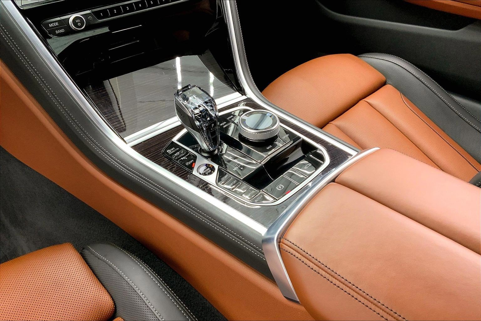Certified 2023 BMW 840i xDrive Convertible w/ M Sport Professional Package AWD/4WD image 16