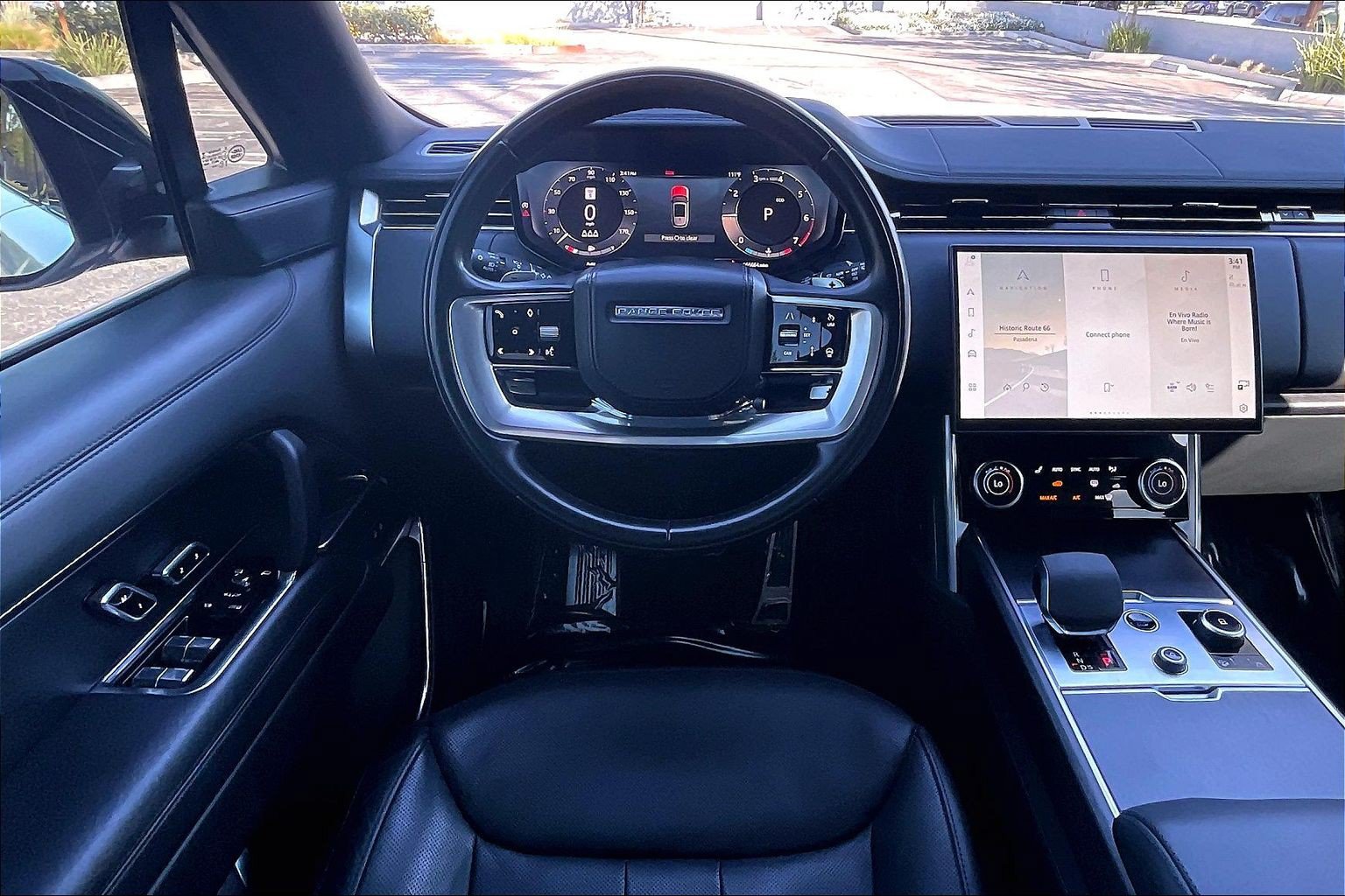 Used 2023 Land Rover Range Rover SE AWD/4WD image 5