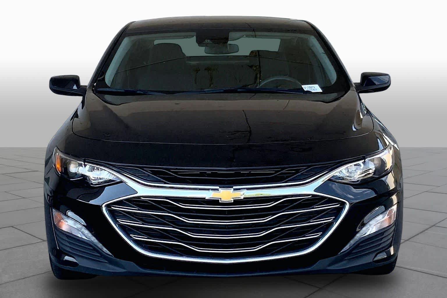 Used 2025 Chevrolet Malibu LT FWD image 4