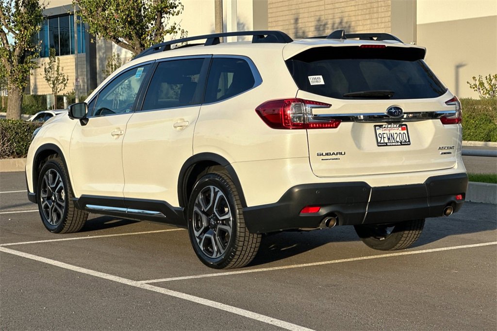 Used 2023 Subaru Ascent Limited w/ Technology Package image 6