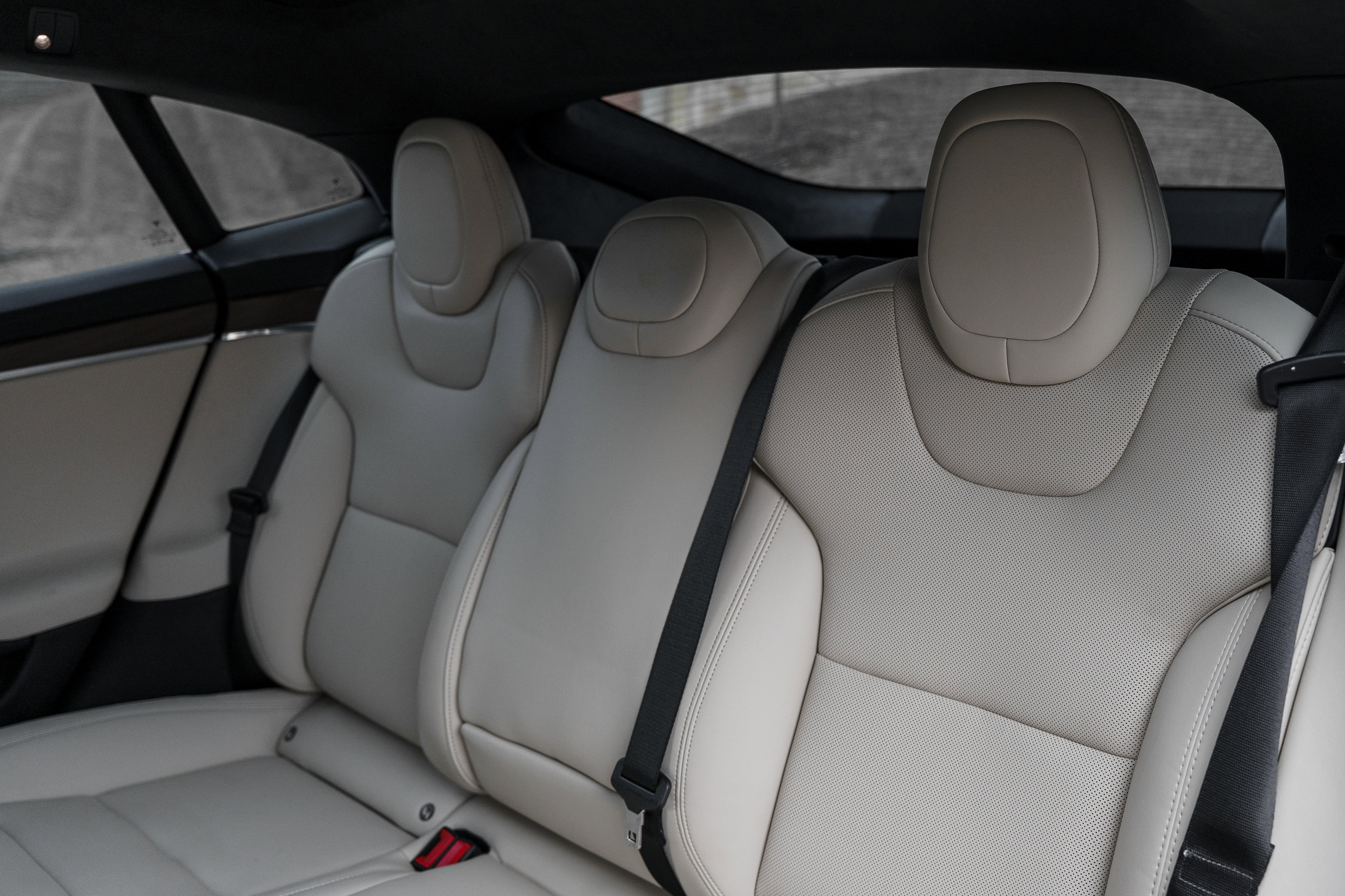 Used 2023 Tesla Model S Standard Range image 23