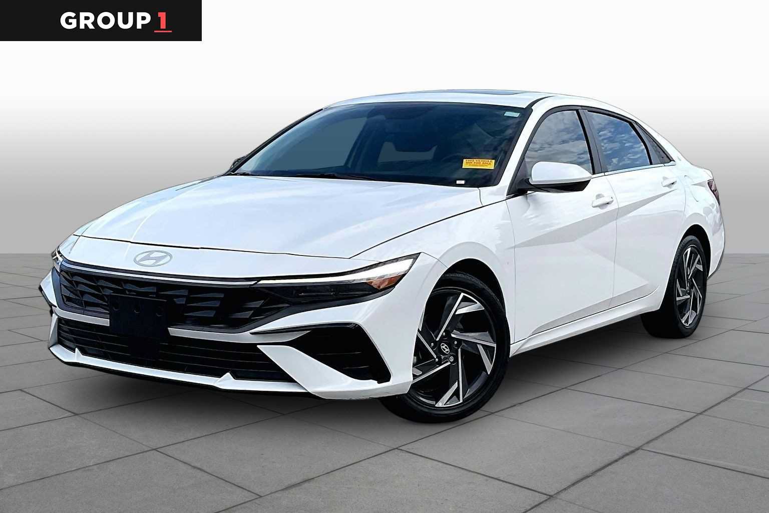 Used 2025 Hyundai Elantra SEL w/ Cargo Package