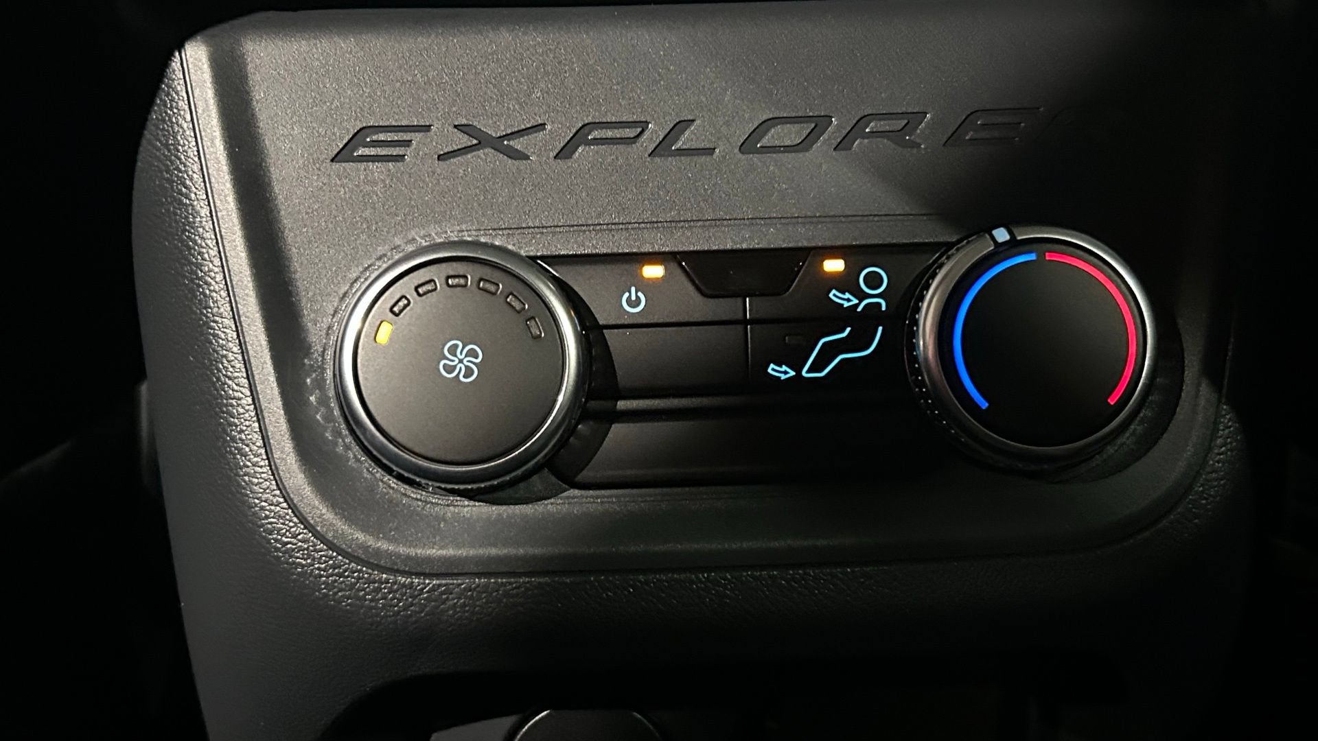New 2026 Ford Explorer Active w/ Active Comfort Package AWD/4WD image 94
