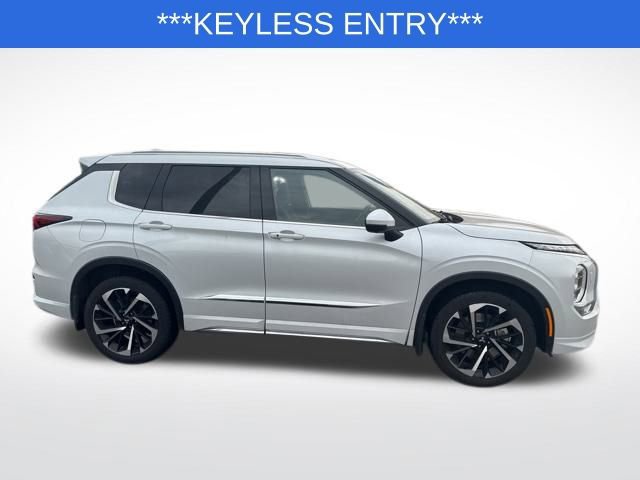 Used 2024 Mitsubishi Outlander SEL image 7