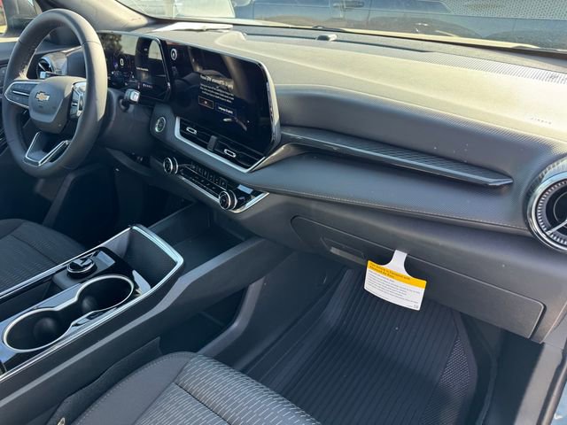 New 2026 Chevrolet Equinox LT w/ LPO, Floor Liner Package image 6