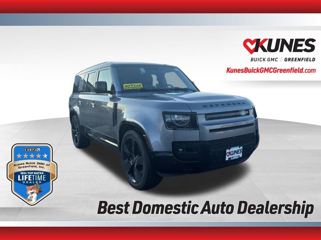 Used 2024 Land Rover Defender 130 X-Dynamic SE image 1