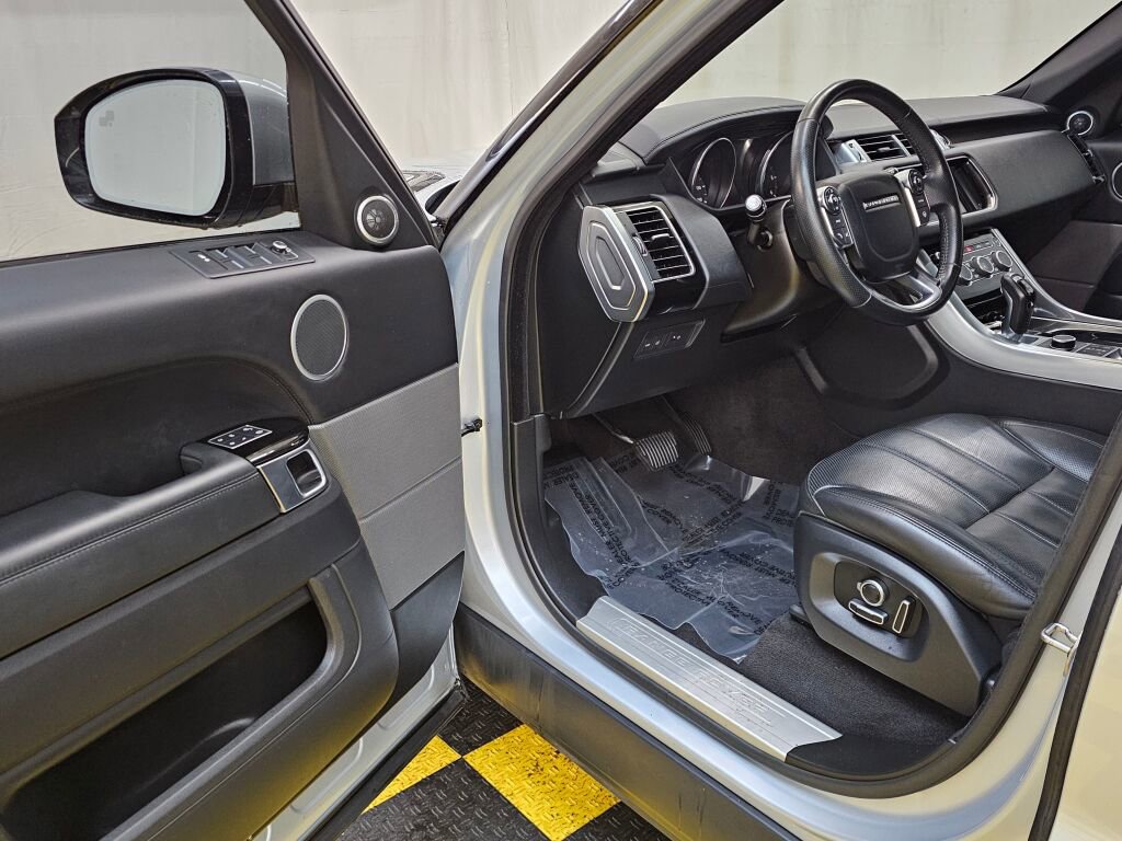 Used 2016 Land Rover Range Rover Sport HSE AWD/4WD image 20