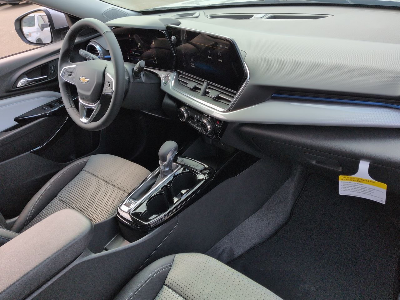 New 2026 Chevrolet Trax LT w/ Driver Confidence Package FWD image 30