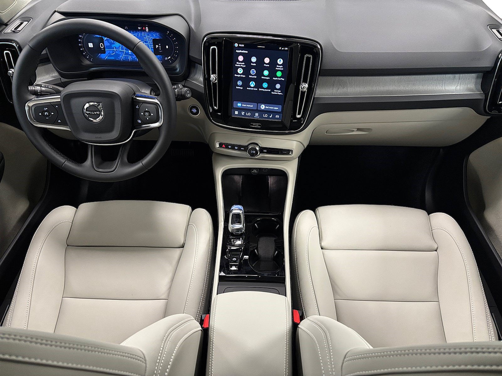 New 2026 Volvo XC40 B5 Ultra w/ Climate Package AWD/4WD image 15