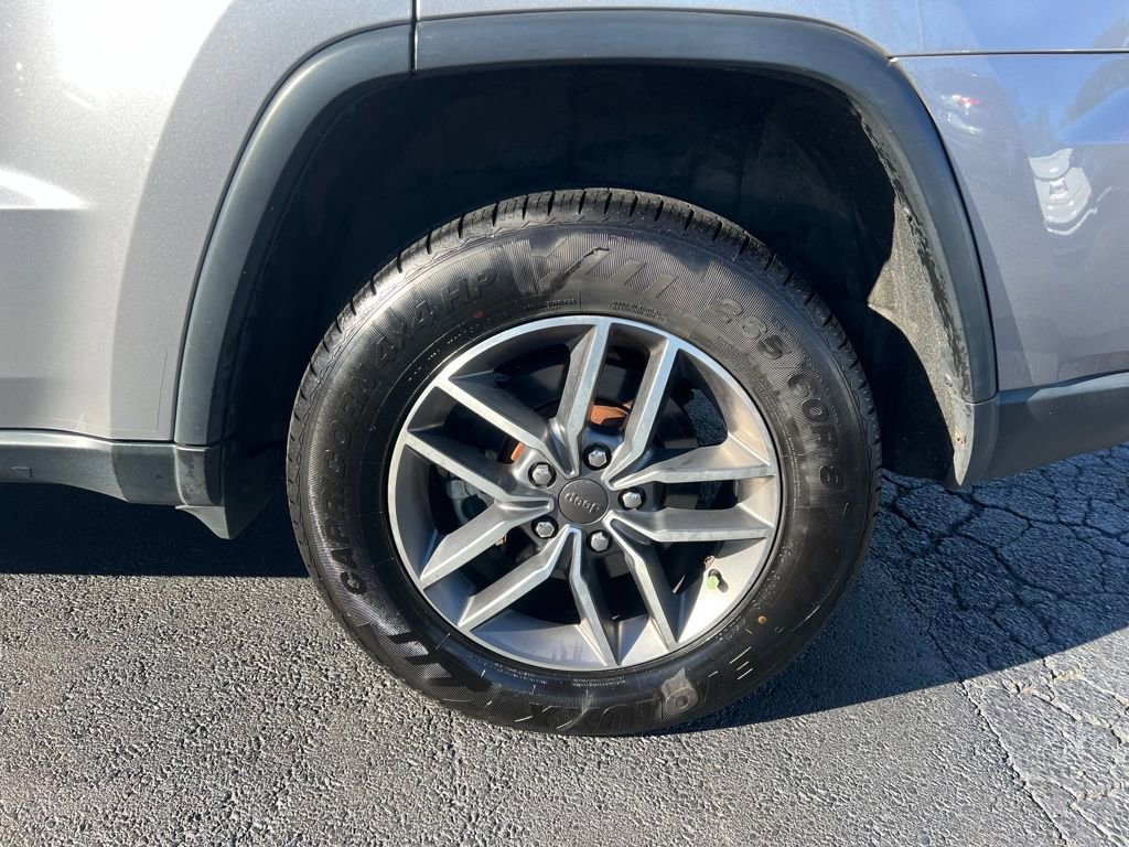 Used 2021 Jeep Grand Cherokee Limited image 11