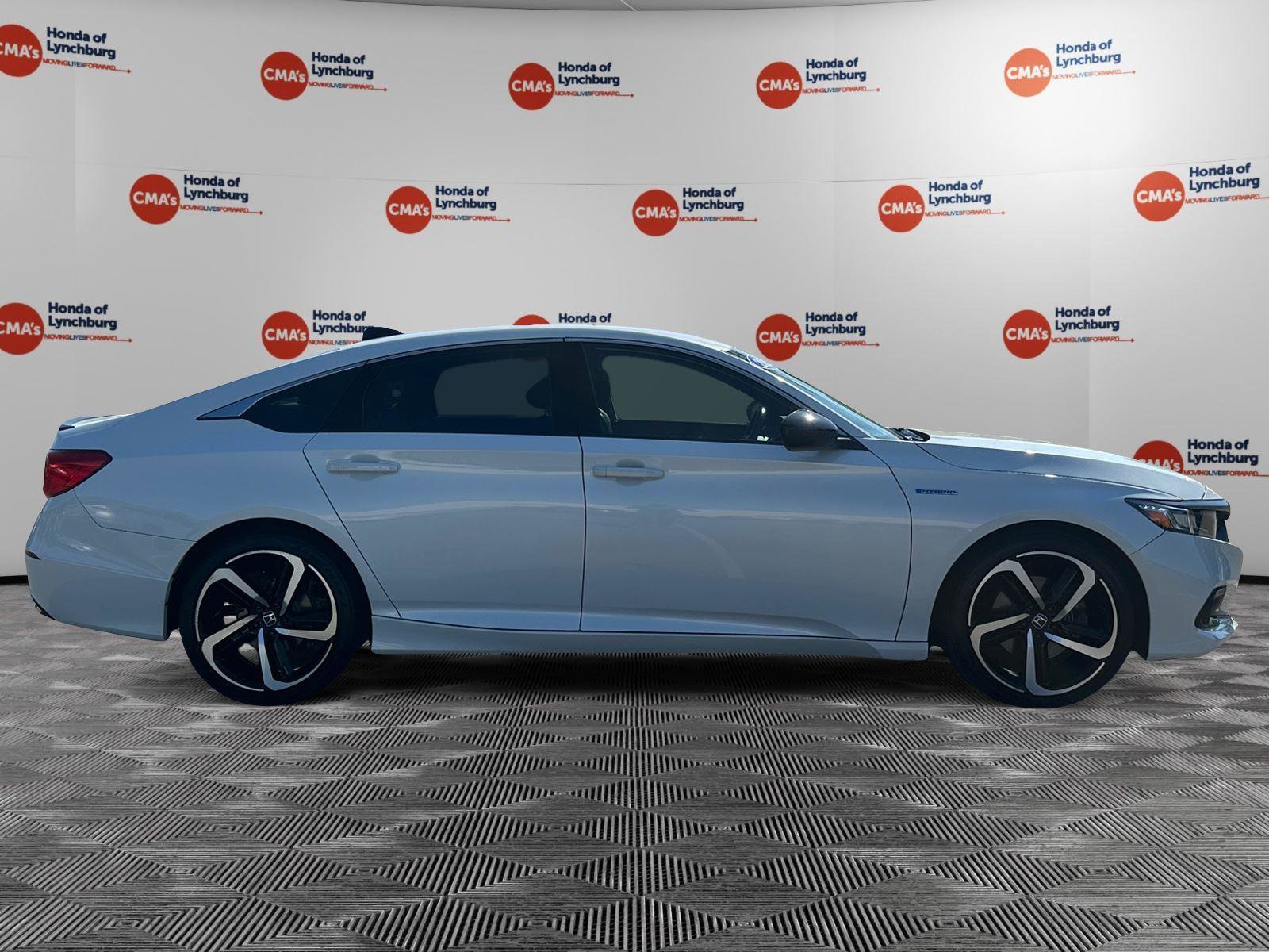 Used 2022 Honda Accord Sport image 6
