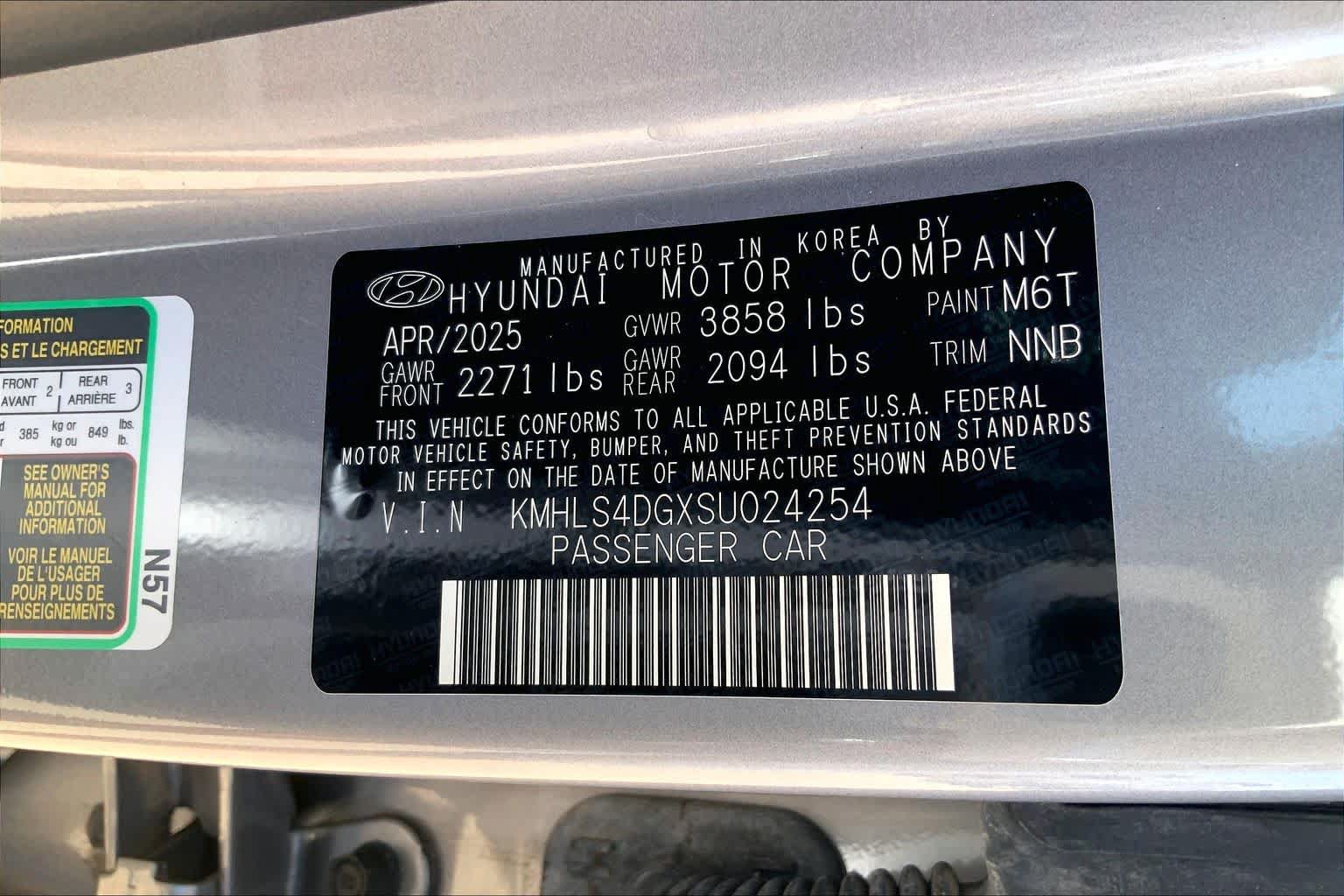 Used 2025 Hyundai Elantra SEL FWD image 30