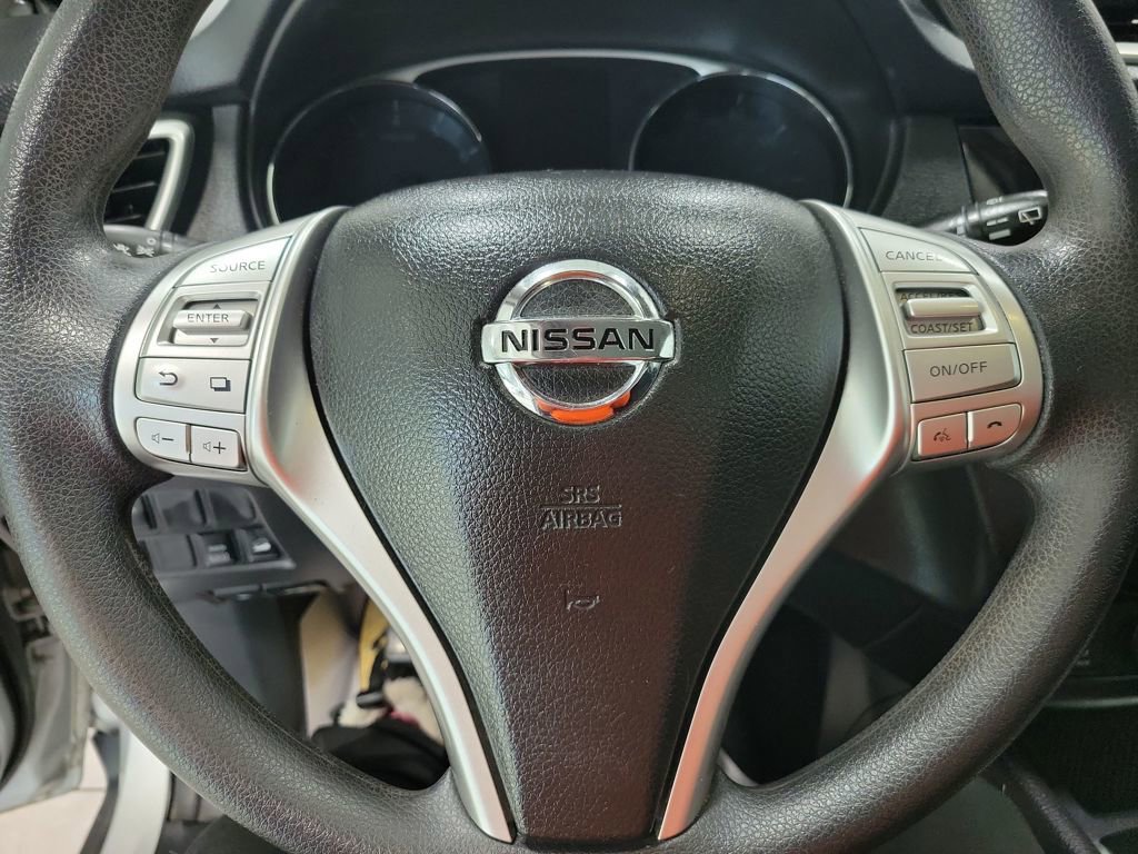 Used 2015 Nissan Rogue S video 3