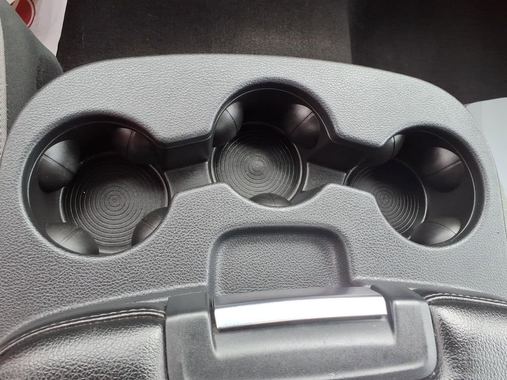 Used 2024 RAM 1500 Classic SLT AWD/4WD image 21