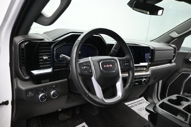 Used 2023 GMC Sierra 1500 Elevation AWD/4WD image 12