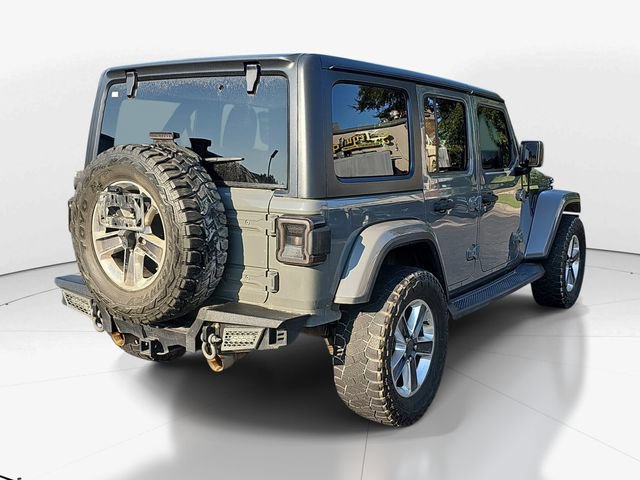 Used 2018 Jeep Wrangler Unlimited Sahara AWD/4WD image 3