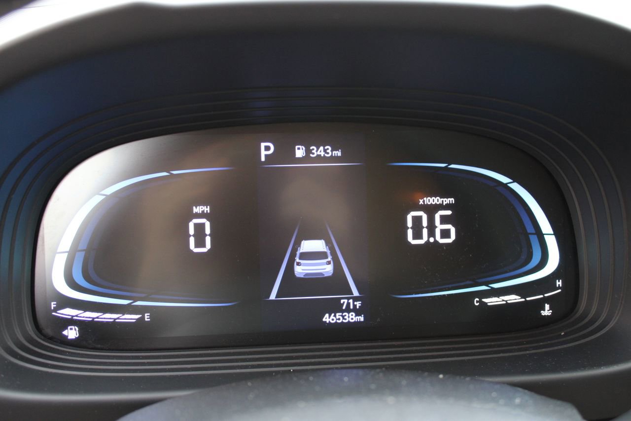 Used 2024 Hyundai Venue SEL image 10