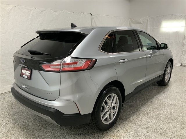 Used 2024 Ford Edge SEL image 6