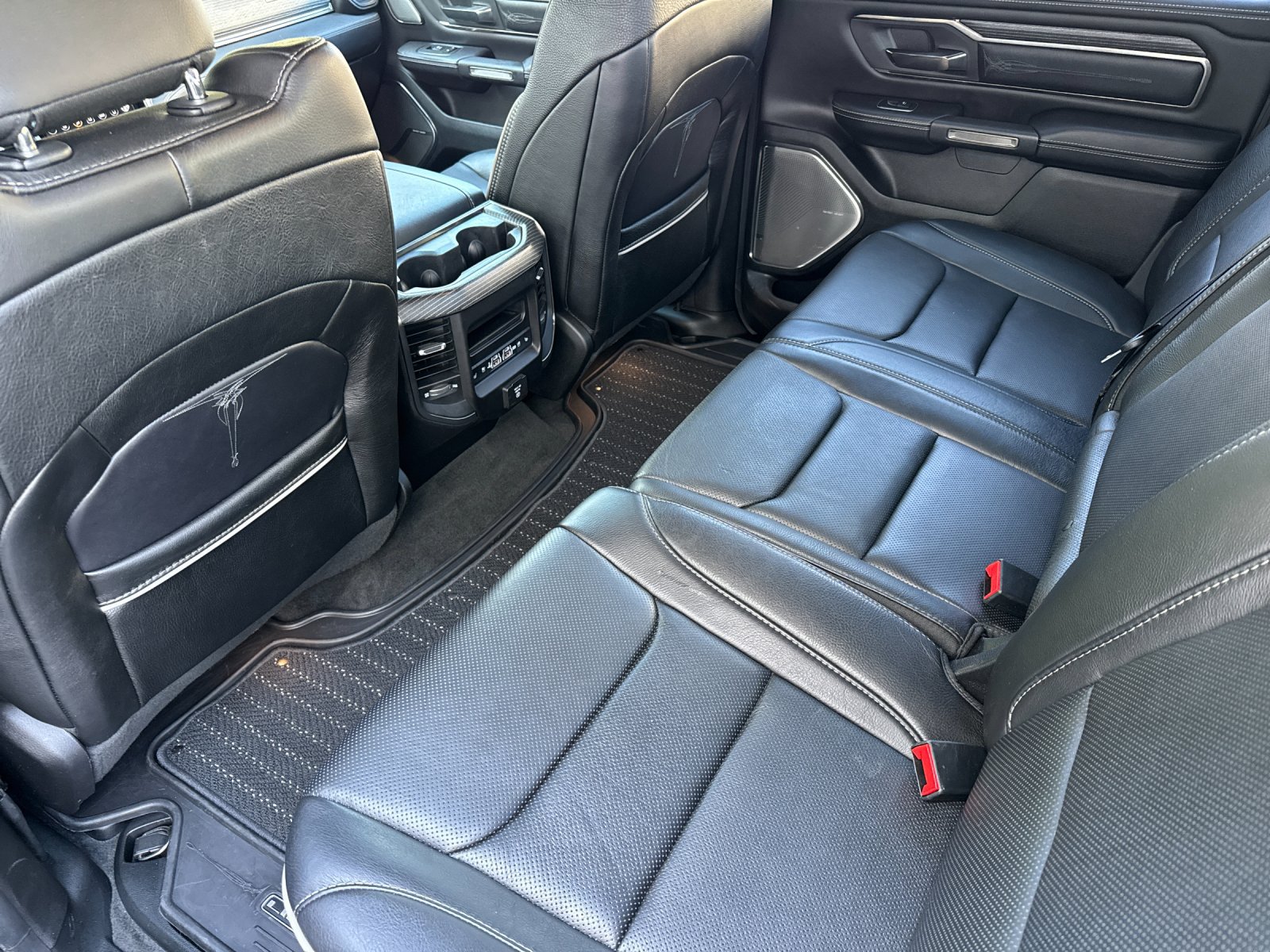 Used 2020 RAM 1500 Limited AWD/4WD image 12