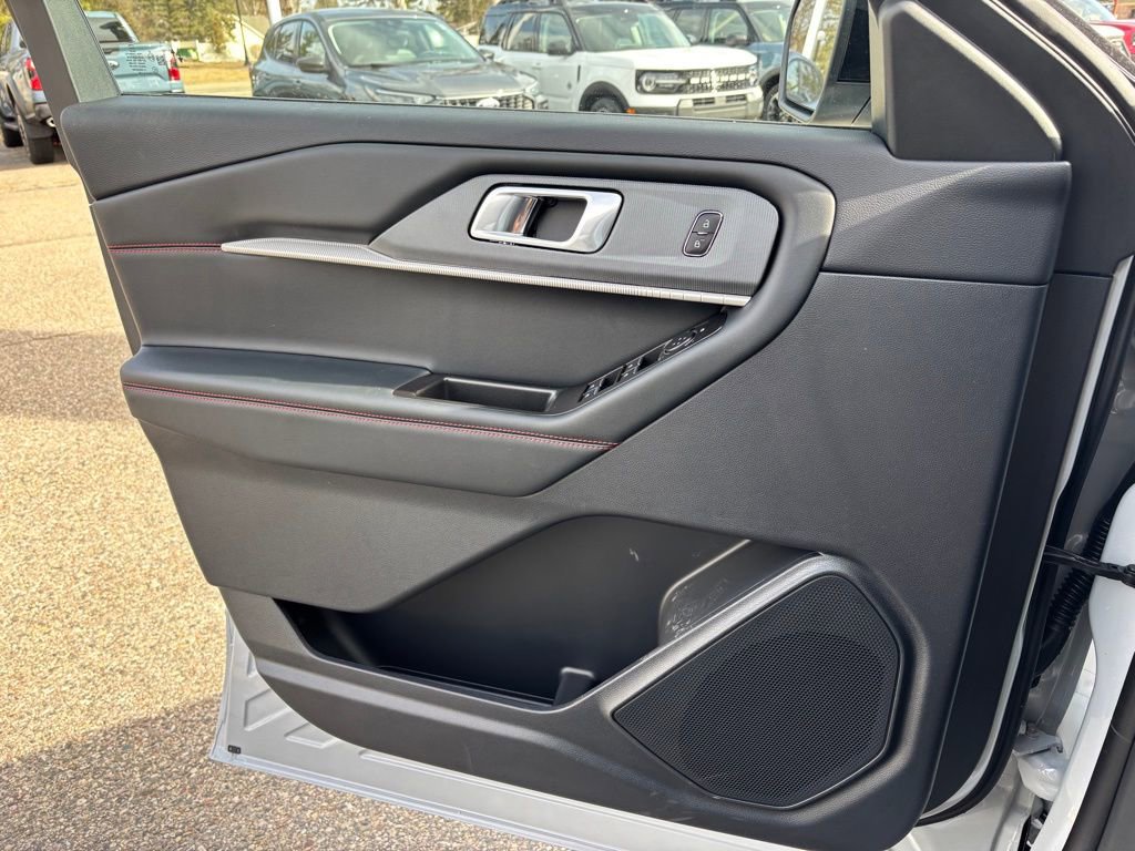 New 2026 Ford Explorer ST-Line image 20