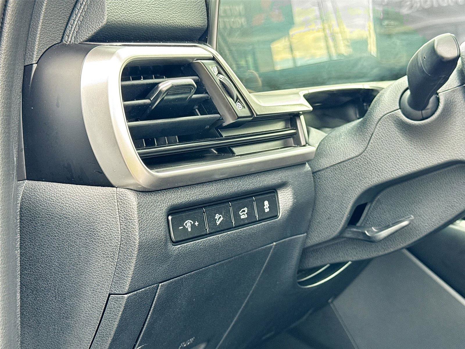 Used 2025 Kia Telluride S image 10