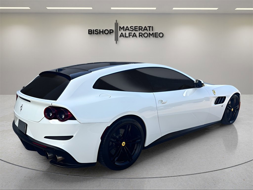 Used 2017 Ferrari GTC4Lusso image 6