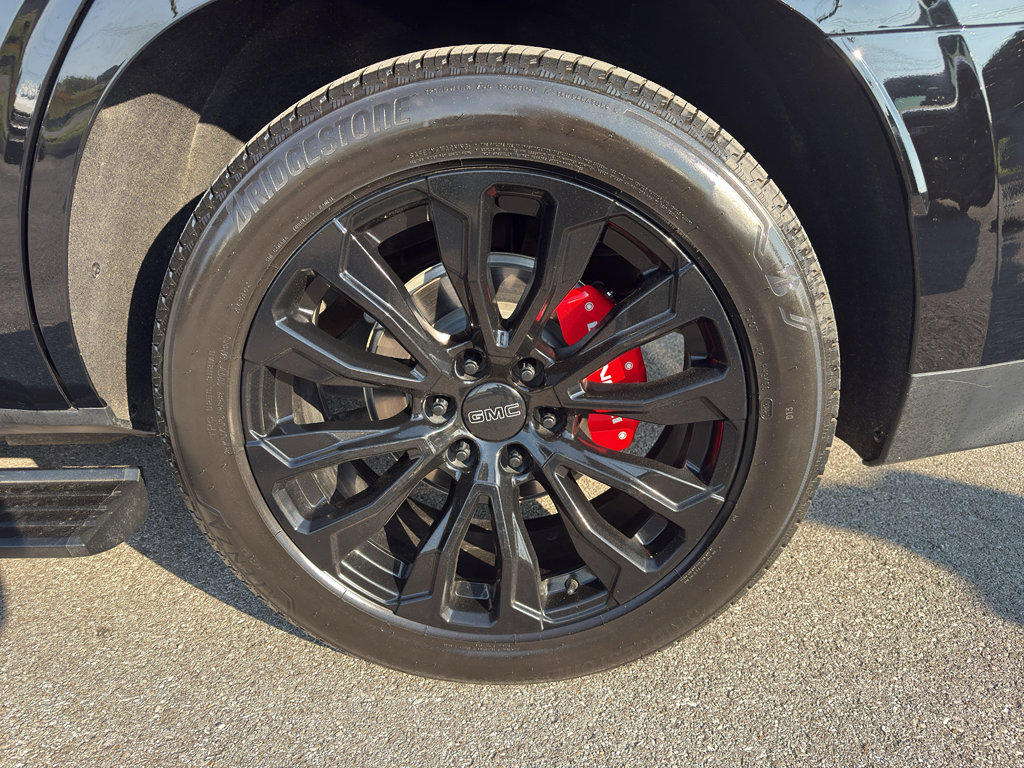 Used 2023 GMC Yukon Denali AWD/4WD image 27