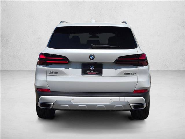 New 2026 BMW X5 xDrive40i w/ Premium Package AWD/4WD image 8