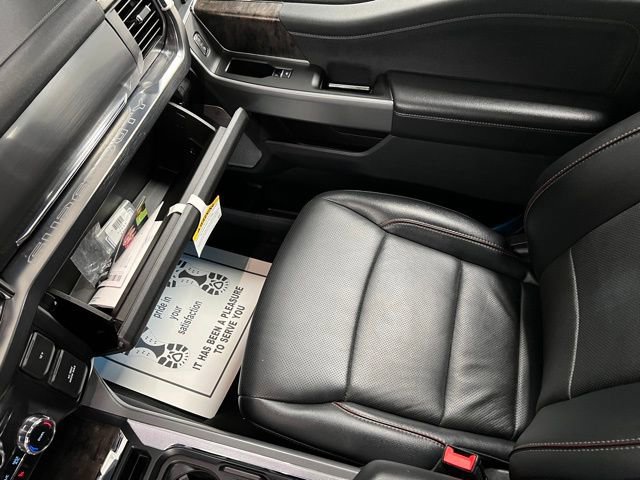 Used 2024 Ford F350 Lariat image 40